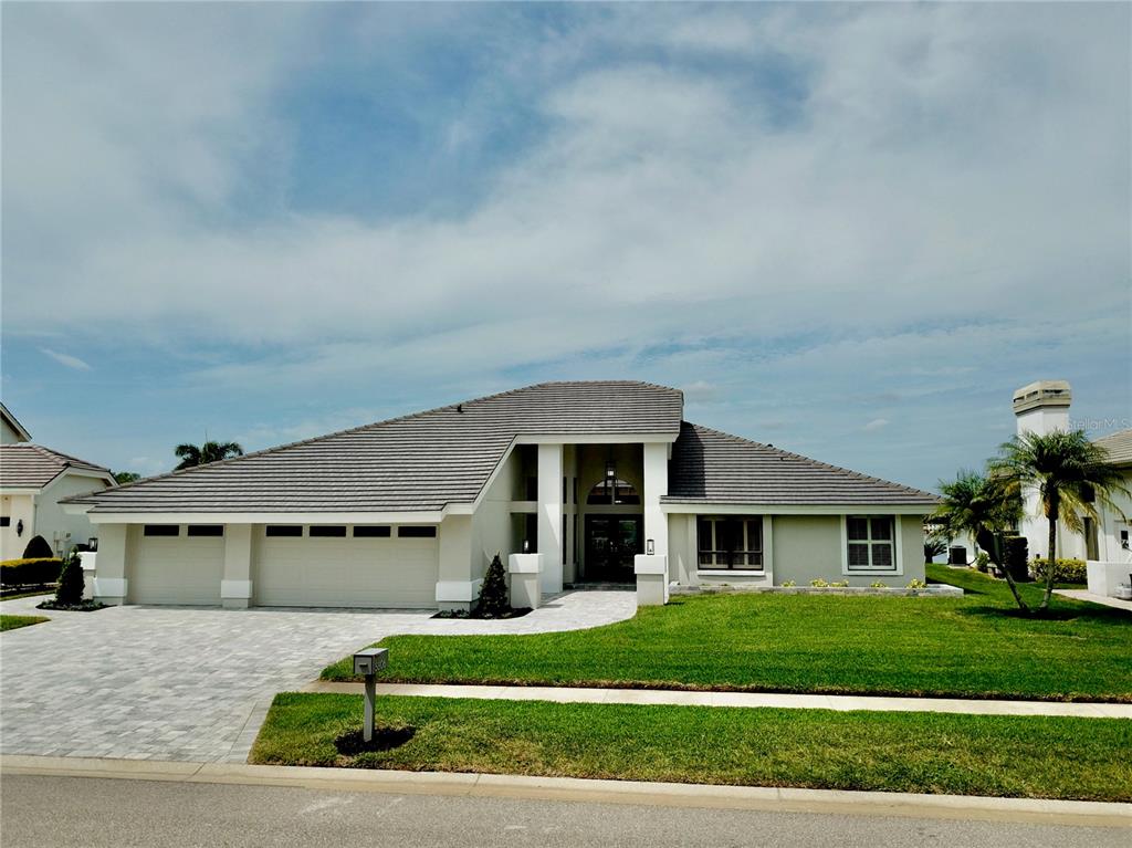 5806 Cruiser Way Tampa, FL 33615 - Photo 2 of 98