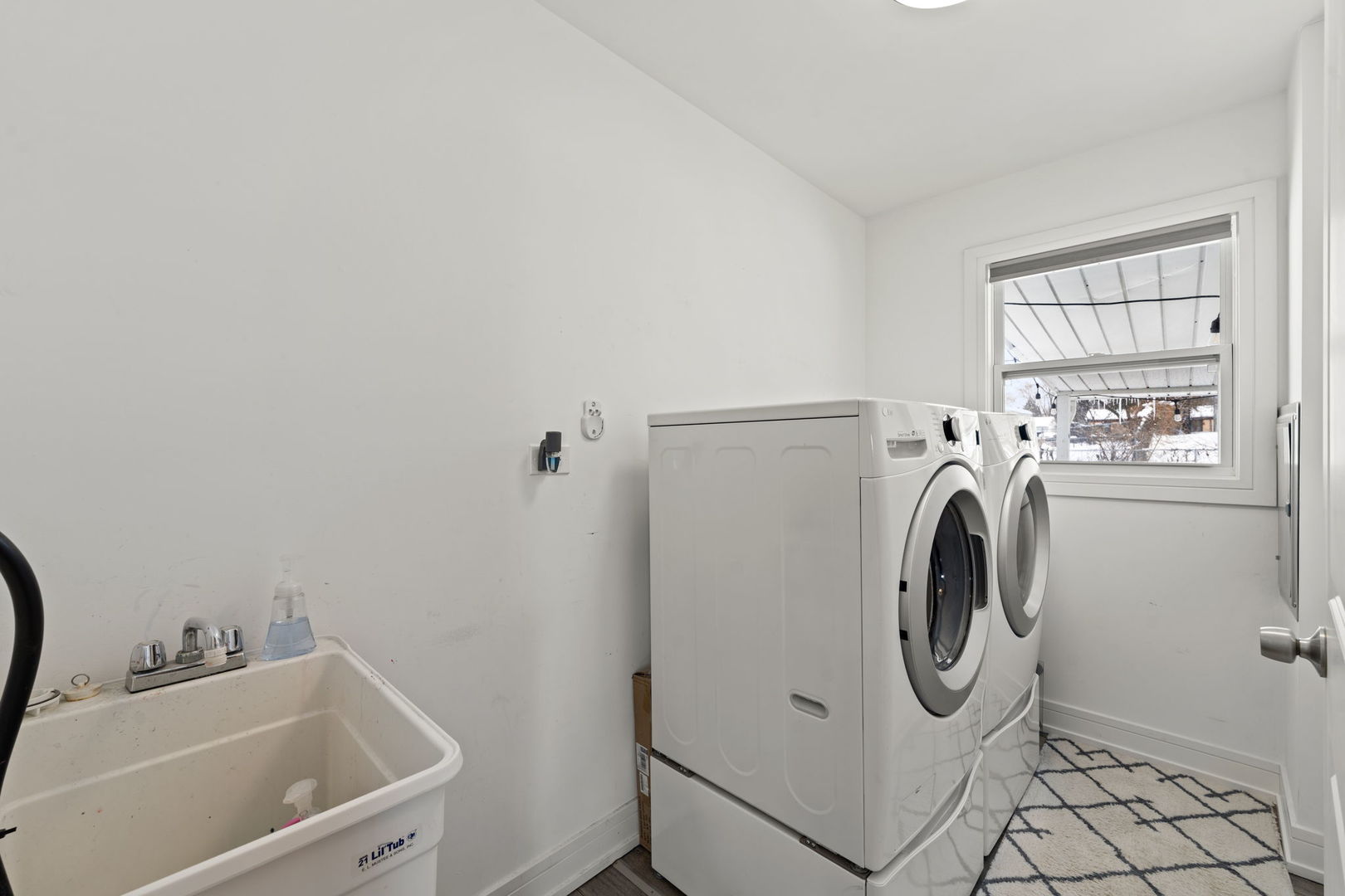 308 MacGregor Road Lockport, IL 60441 - Photo 12 of 23