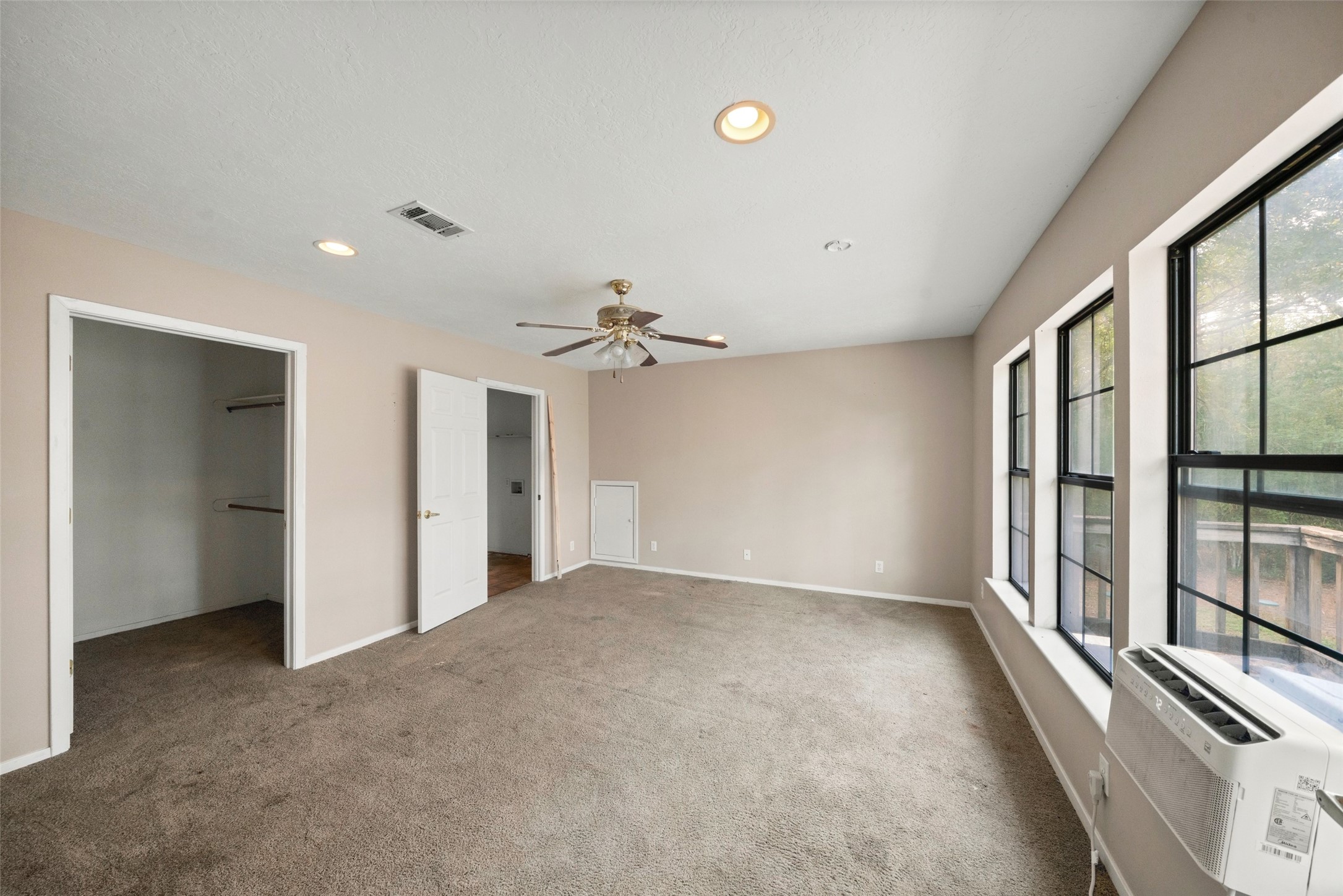 10331 Happy Trail Conroe, TX 77384 - Photo 25 of 42 Gallery Image 25