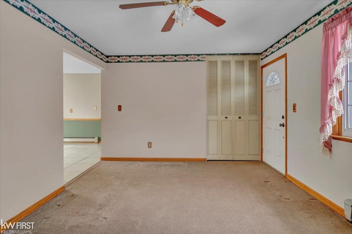 16045 Hough Road Allenton, MI 48002 - Photo 4 of 44