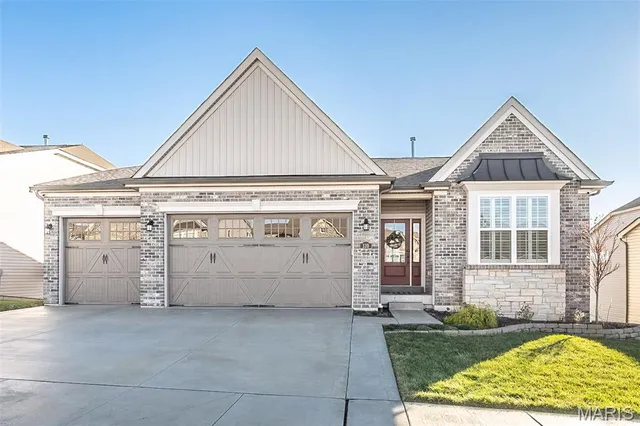 $599,900 | 139 Alta Mira Court, O'Fallon, MO 63368