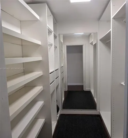 $2,600 | 1658 Bay Road, Unit 505, Miami Beach, FL 33139