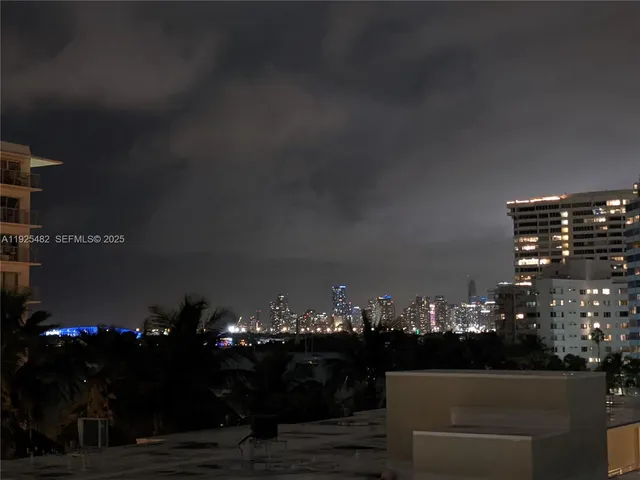 $2,600 | 1658 Bay Road, Unit 505, Miami Beach, FL 33139