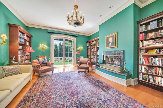 $6,499,000 | 1111 Stoddart Court, Locust Valley, NY 11560