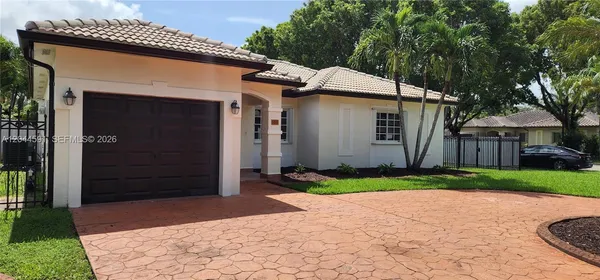 $3,900 | 16507 Northwest 91st Avenue, Miami Lakes, FL 33018