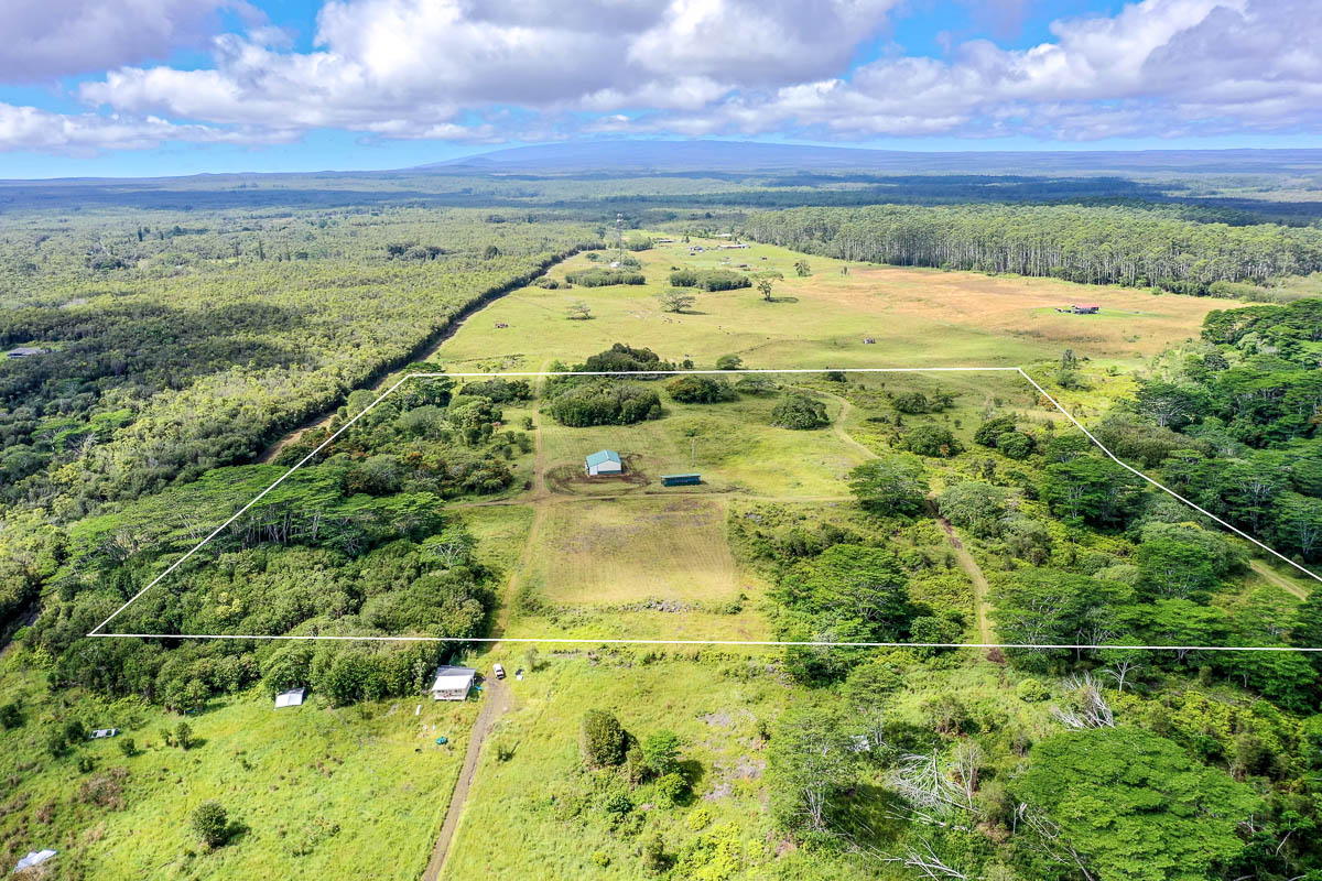 17-4870 Lot A South Road Mountain View, HI 96771 - Photo 2 of 30 a view of a big yard with lots of green space
