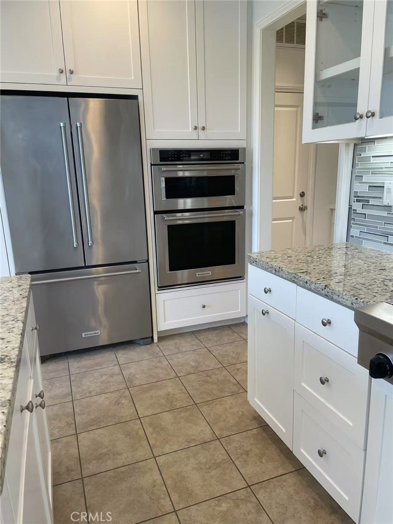 111 Stallion Irvine, CA 92602 - Photo 3 of 16