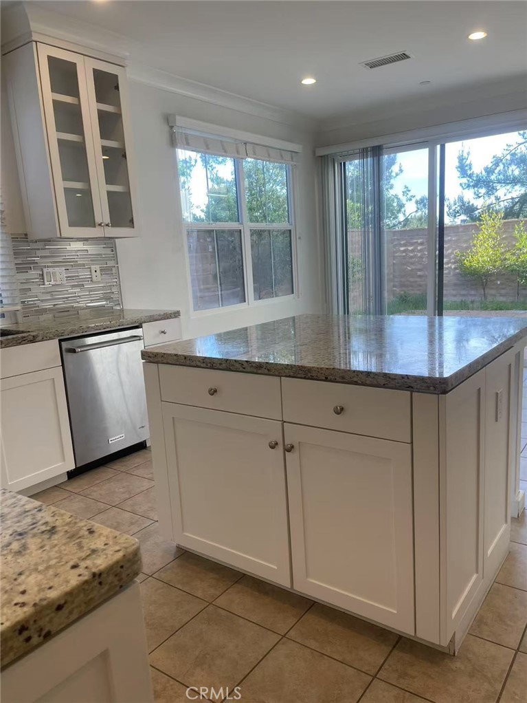 111 Stallion Irvine, CA 92602 - Photo 4 of 16