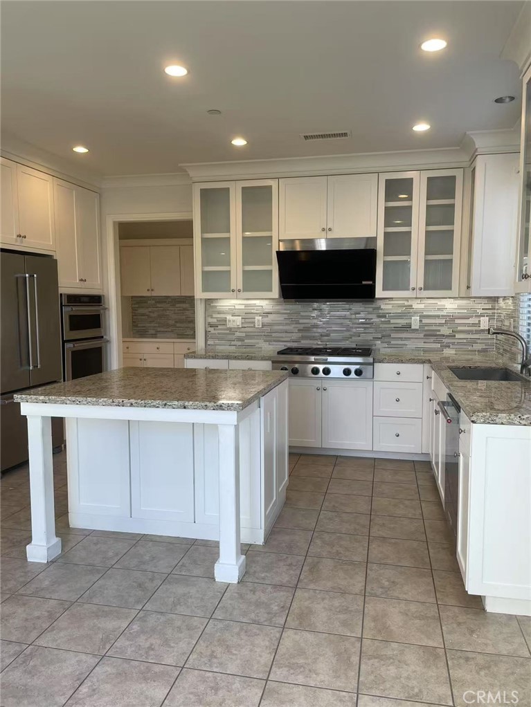 111 Stallion Irvine, CA 92602 - Photo 5 of 16