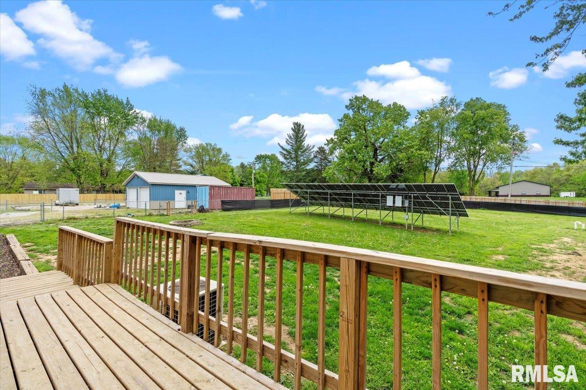 23285 Railsplitter Lane Athens, IL 62613 - Photo 29 of 42 Gallery Image 29