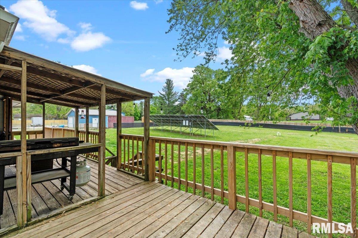 23285 Railsplitter Lane Athens, IL 62613 - Photo 33 of 42 Gallery Image 33