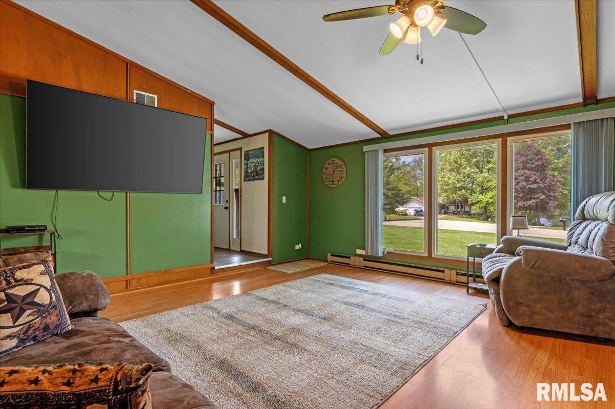 23285 Railsplitter Lane Athens, IL 62613 - Photo 7 of 42 Gallery Image 7
