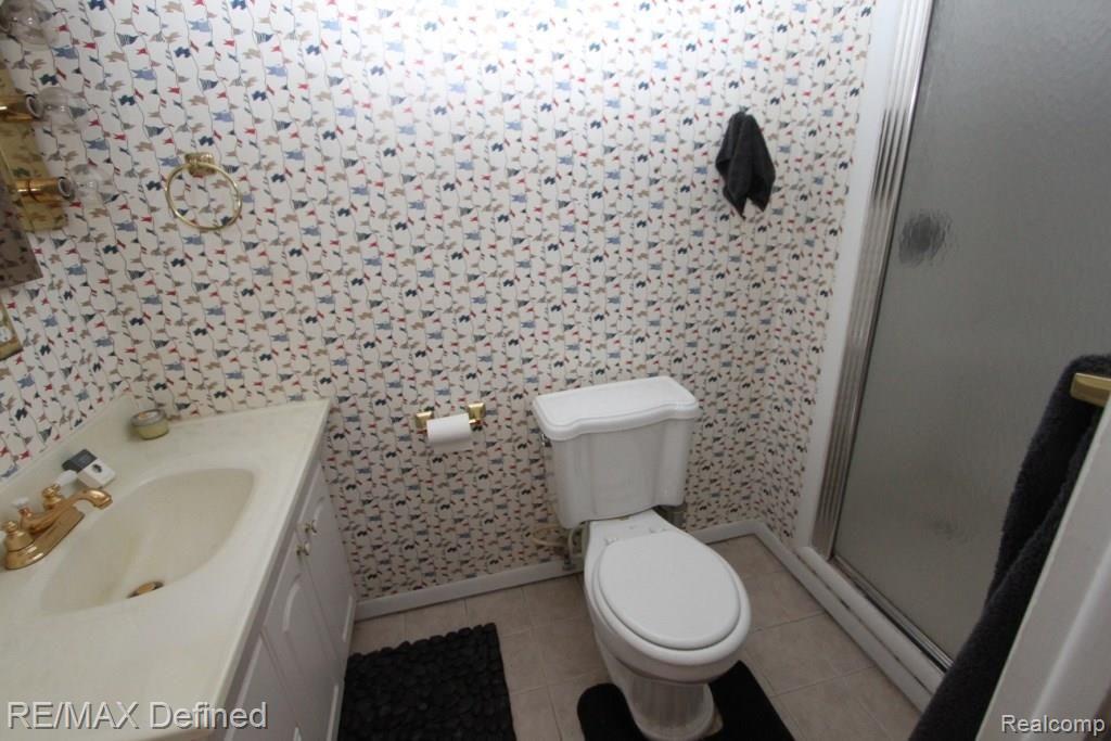 643 Oakbrook West Rochester Hills, MI 48307 - Photo 14 of 16