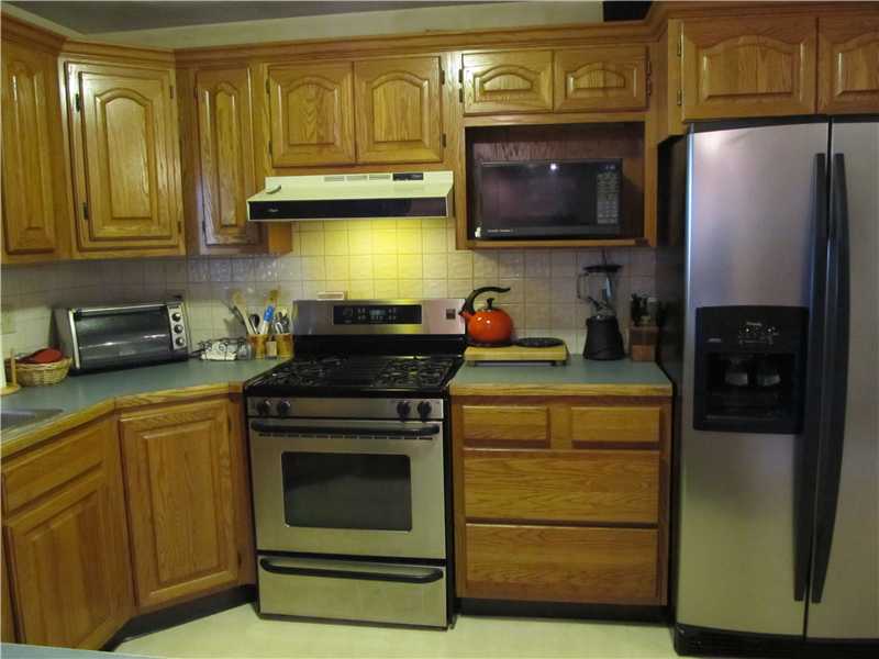 72 Centre Road Glocester, RI 02814 - Photo 6 of 14 Kitchen.