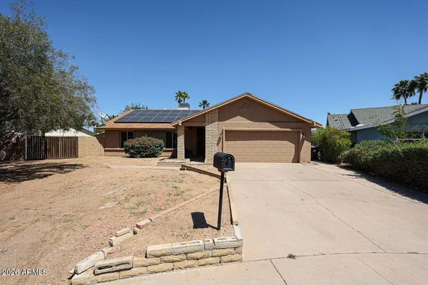 $598,000 | 12443 North 27th Place, Phoenix, AZ 85032