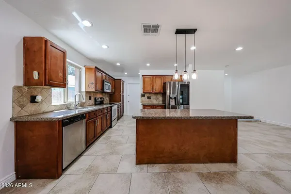 $598,000 | 12443 North 27th Place, Phoenix, AZ 85032