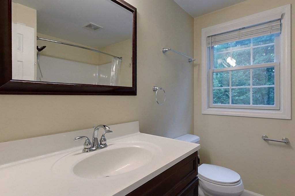 58 Townsend Road Shirley, MA 01464 - Photo 22 of 42