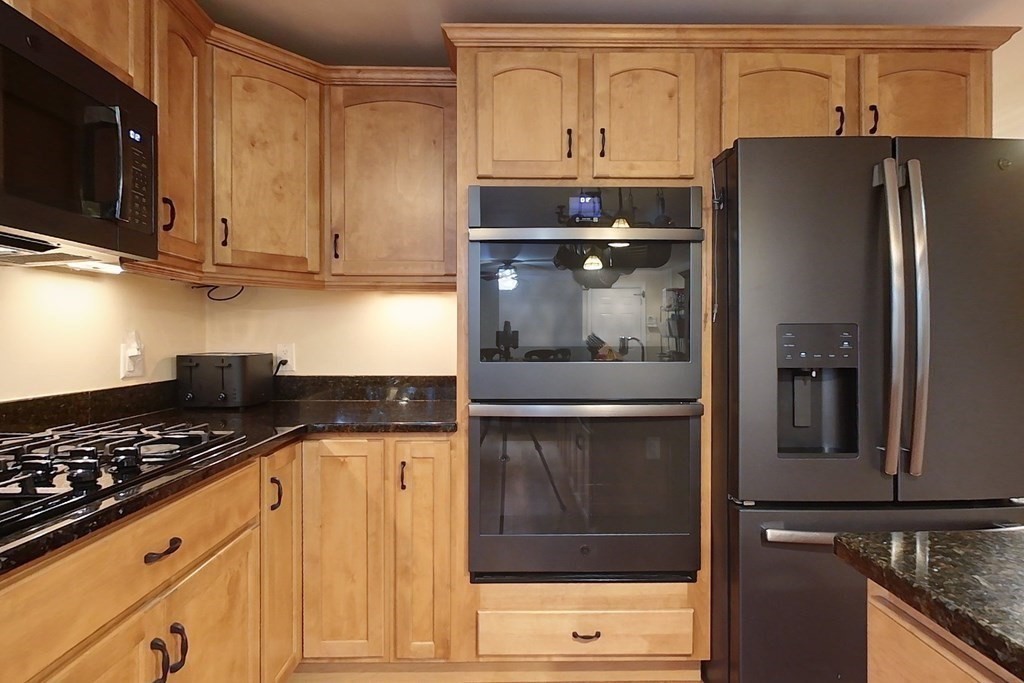 58 Townsend Road Shirley, MA 01464 - Photo 3 of 42