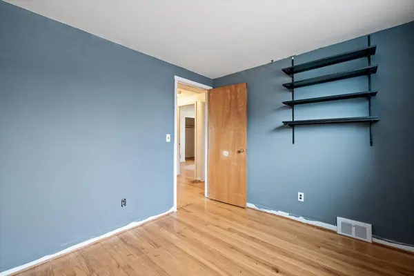 $300,000 | 31126 Gloede Drive, Warren, MI 48088