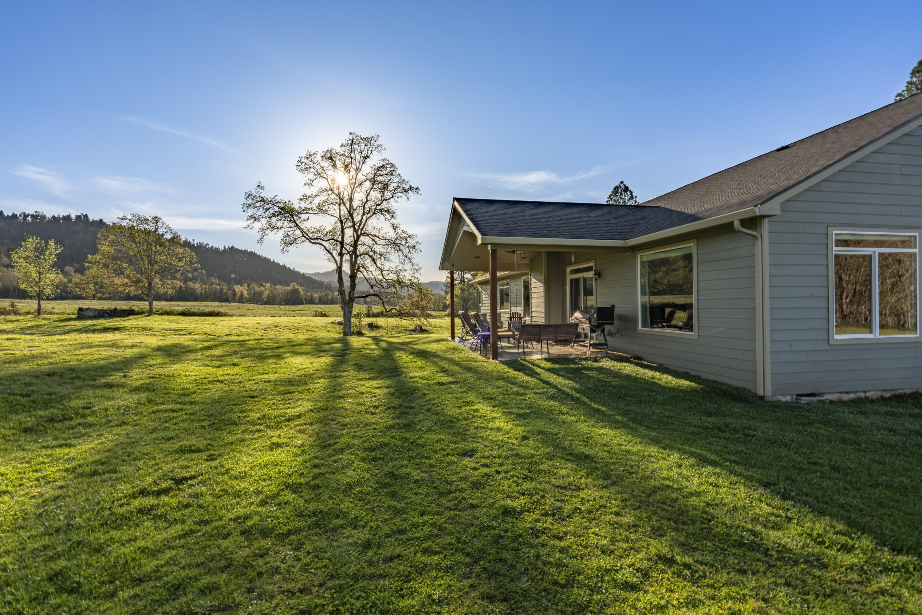1775 Leland Road Wolf Creek, OR 97497 - Photo 29 of 49 Leland29