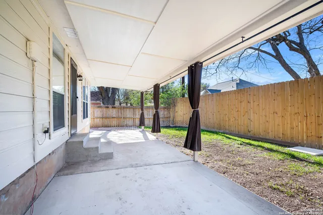 $2,500 | 963 River Rock, New Braunfels, TX 78130