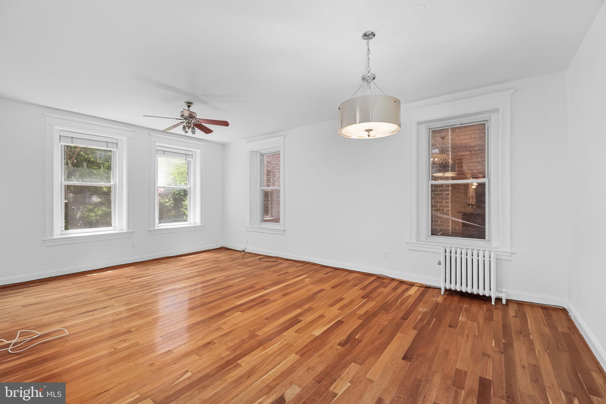 1855 Calvert Street Northwest, Unit 102 Washington, DC 20009 - Photo 10 of 16 Living Room with 10 ft ceilings