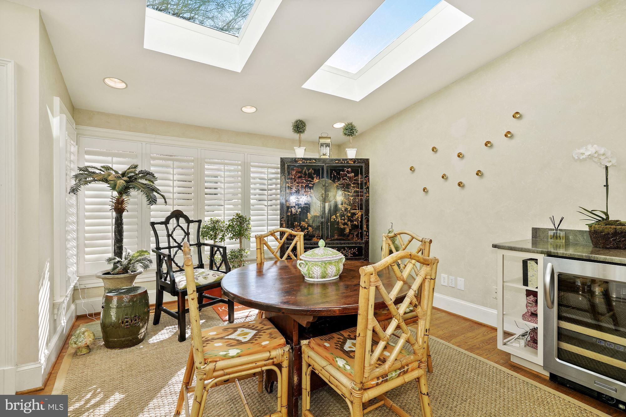 2707 34th Place Northwest Washington, DC 20007 - Photo 11 of 32 Eat-in kitchen