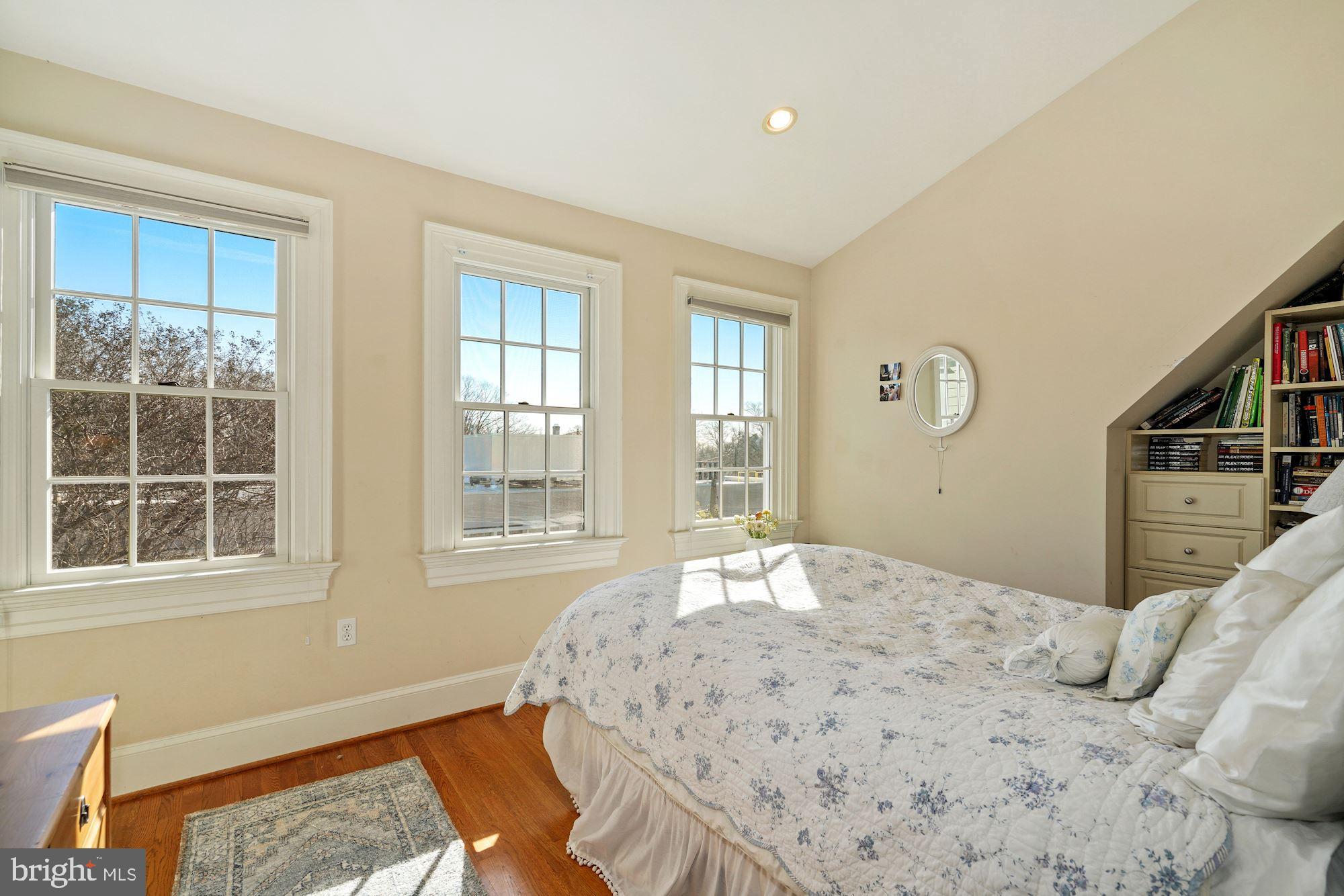 2707 34th Place Northwest Washington, DC 20007 - Photo 20 of 32 Bedroom 3