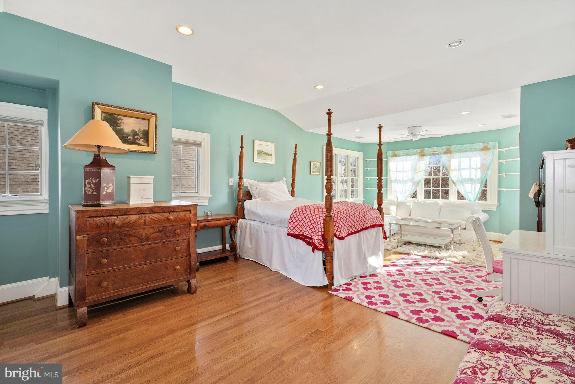 2707 34th Place Northwest Washington, DC 20007 - Photo 22 of 32 Bedroom 4