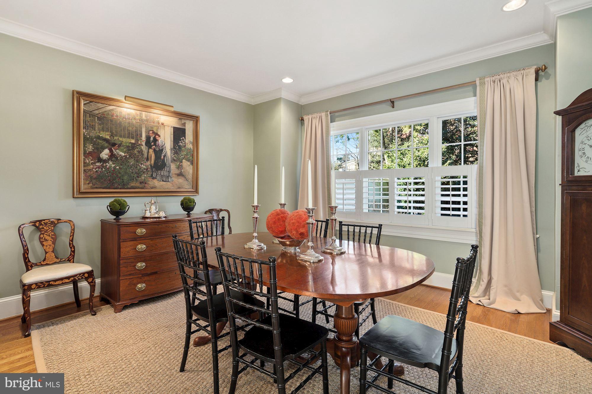 2707 34th Place Northwest Washington, DC 20007 - Photo 5 of 32 Gracious Dining Room
