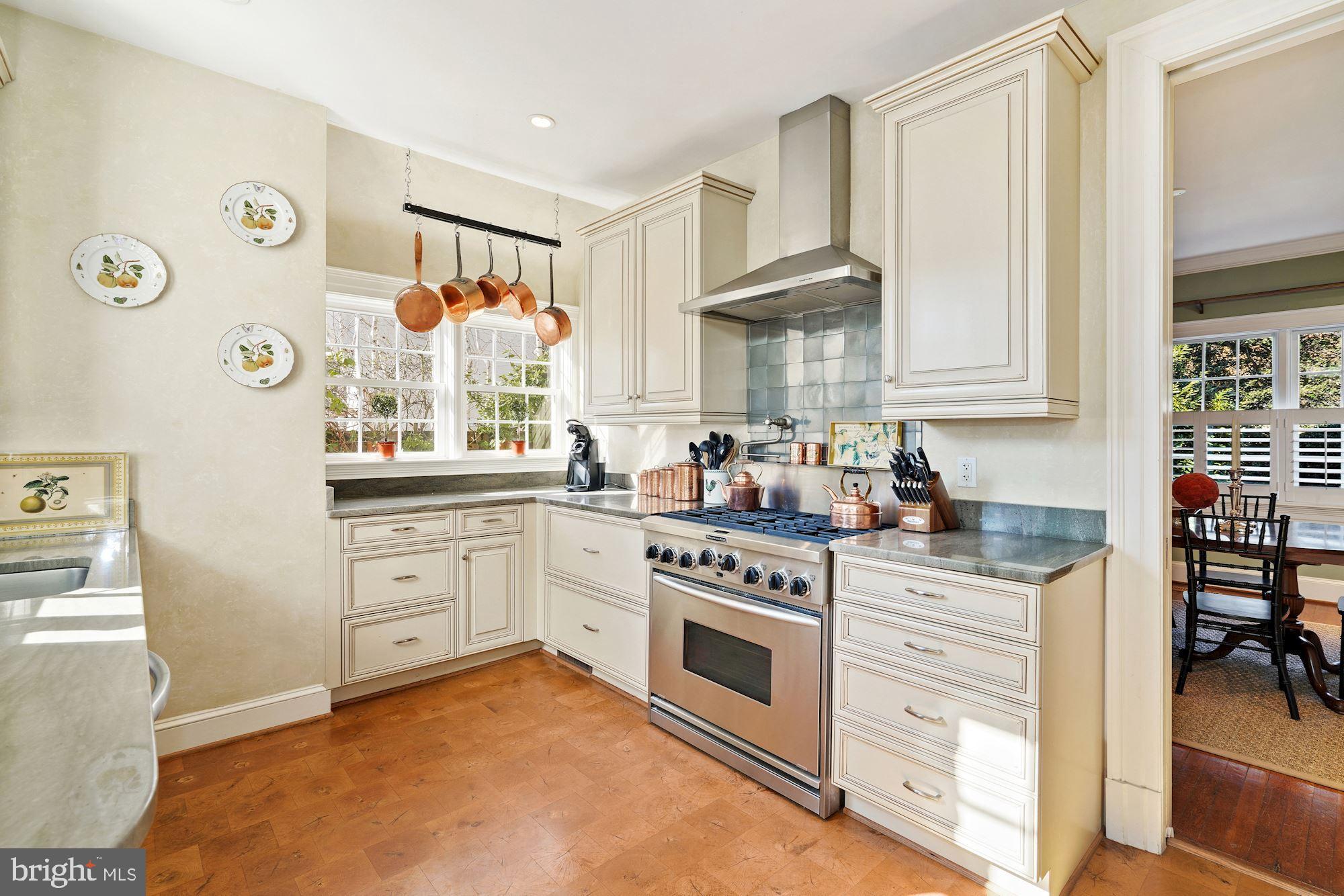 2707 34th Place Northwest Washington, DC 20007 - Photo 8 of 32 Kitchen