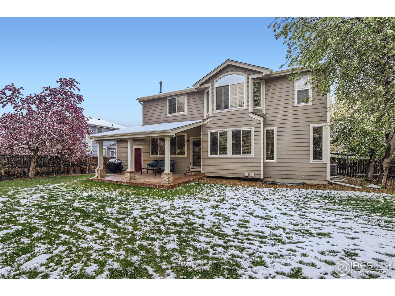 2834 Blue Jay Way Lafayette, CO 80026 - Photo 37 of 47 a view of a house with a garden