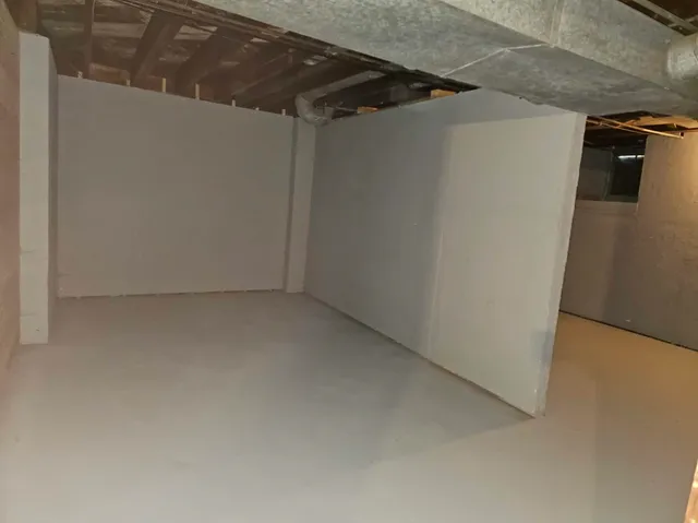 $189,900 | 627 Paris Avenue, Rockford, IL 61107