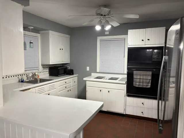 $189,900 | 627 Paris Avenue, Rockford, IL 61107