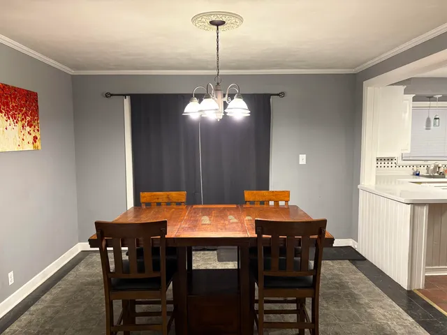 $189,900 | 627 Paris Avenue, Rockford, IL 61107