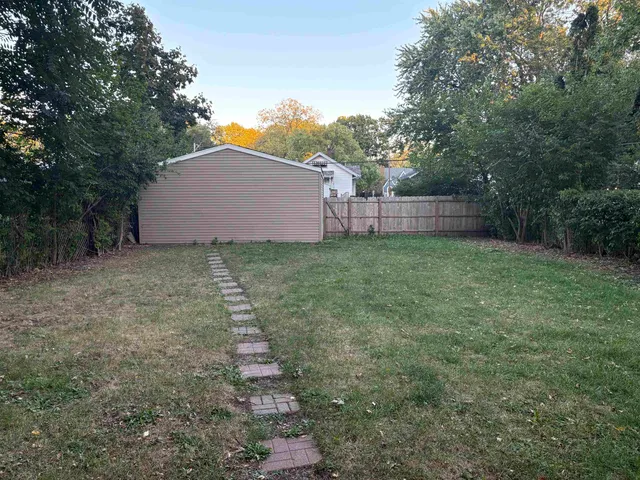 $189,900 | 627 Paris Avenue, Rockford, IL 61107