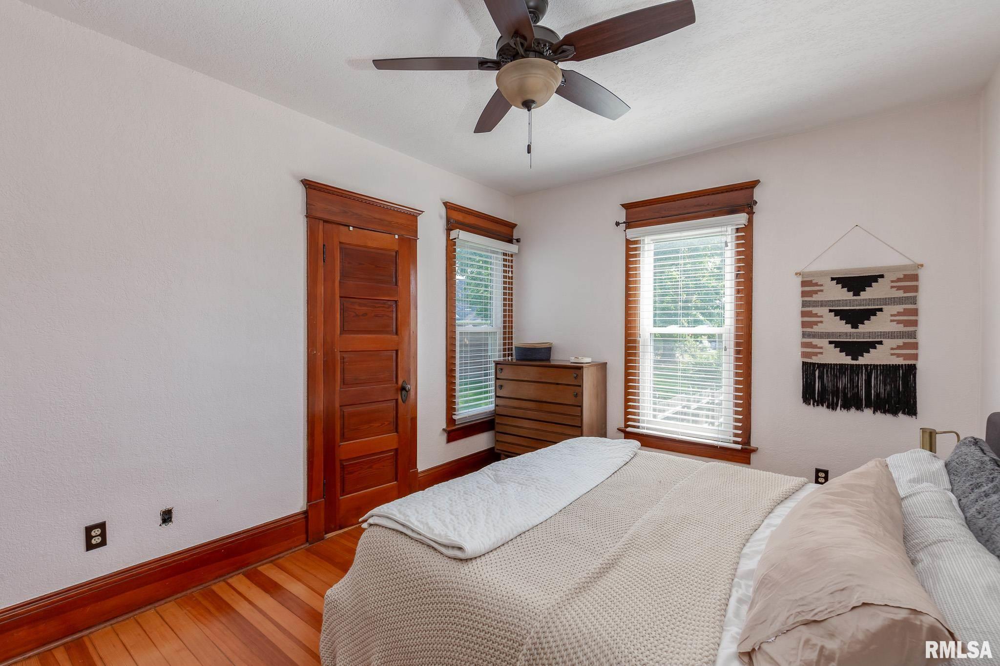 3403 Middle Road Davenport, IA 52803 - Photo 16 of 44 Gallery Image 16