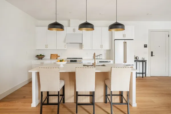 $1,199,900 | 1025 Massachusetts Avenue, Unit 503, Arlington, MA 02476