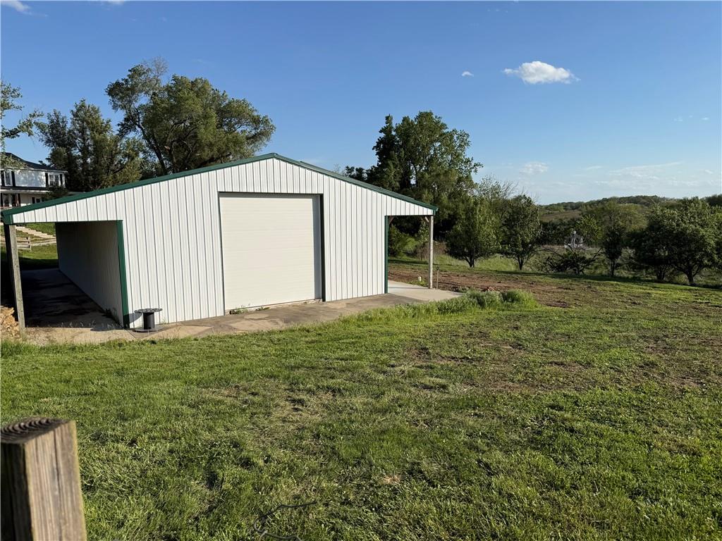 10585 Southeast 32nd Rd Street St. Joseph, MO 64507 - Photo 2 of 16
