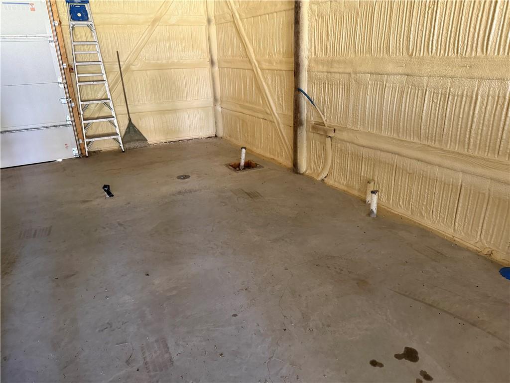 10585 Southeast 32nd Rd Street St. Joseph, MO 64507 - Photo 10 of 16