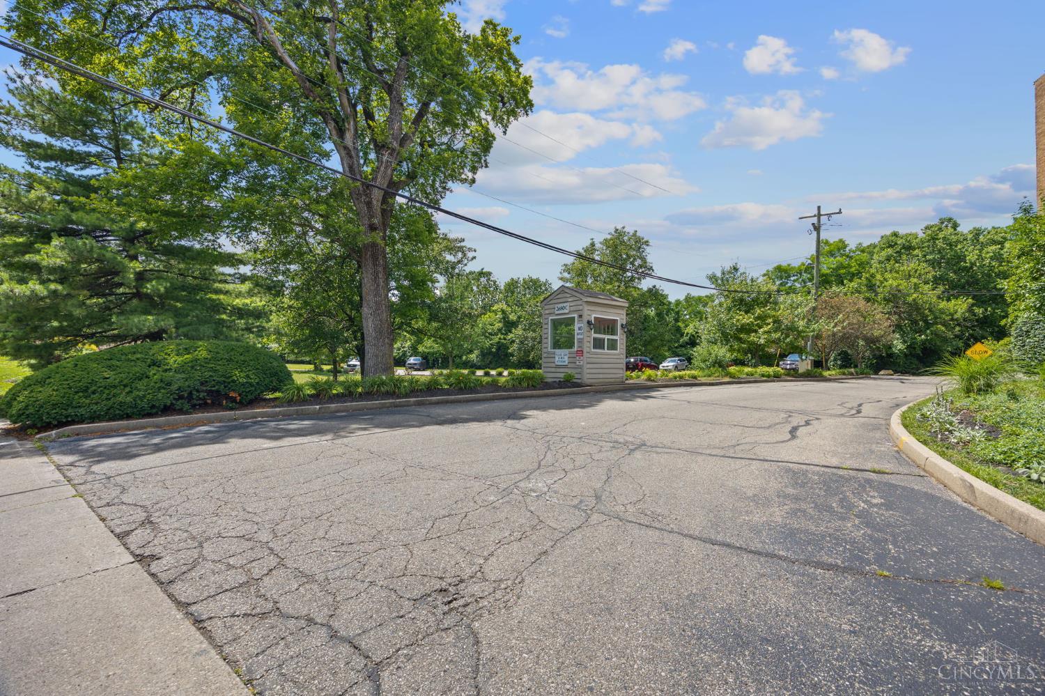 2680 Lehman Road, Unit C307 Cincinnati, OH 45204 - Photo 5 of 36