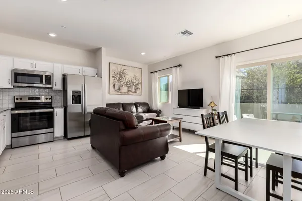 $329,999 | 2257 West Echo Lane, Phoenix, AZ 85021