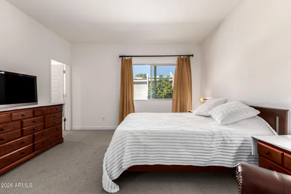 $329,999 | 2257 West Echo Lane, Phoenix, AZ 85021
