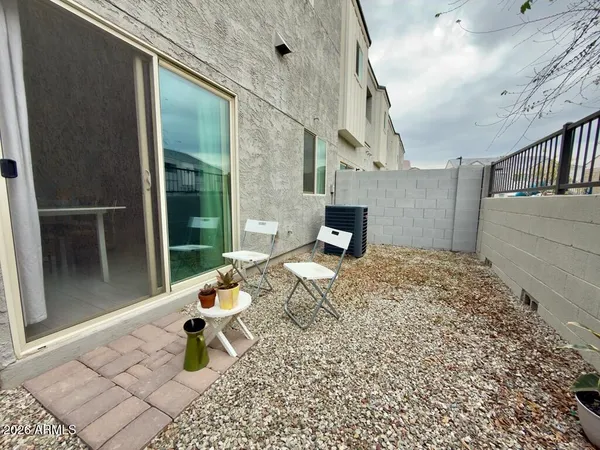$329,999 | 2257 West Echo Lane, Phoenix, AZ 85021