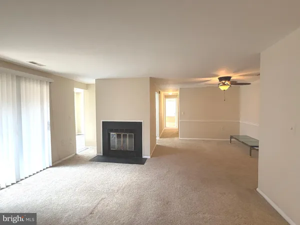 $1,900 | 18131 Chalet Drive, Unit 24103, Germantown, MD 20874