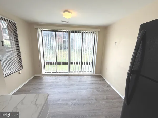 $1,900 | 18131 Chalet Drive, Unit 24103, Germantown, MD 20874