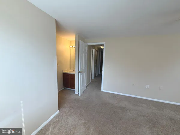 $1,900 | 18131 Chalet Drive, Unit 24103, Germantown, MD 20874