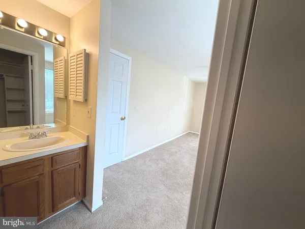 $1,900 | 18131 Chalet Drive, Unit 24103, Germantown, MD 20874