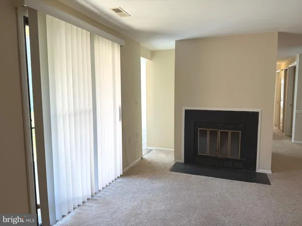 $1,900 | 18131 Chalet Drive, Unit 24103, Germantown, MD 20874