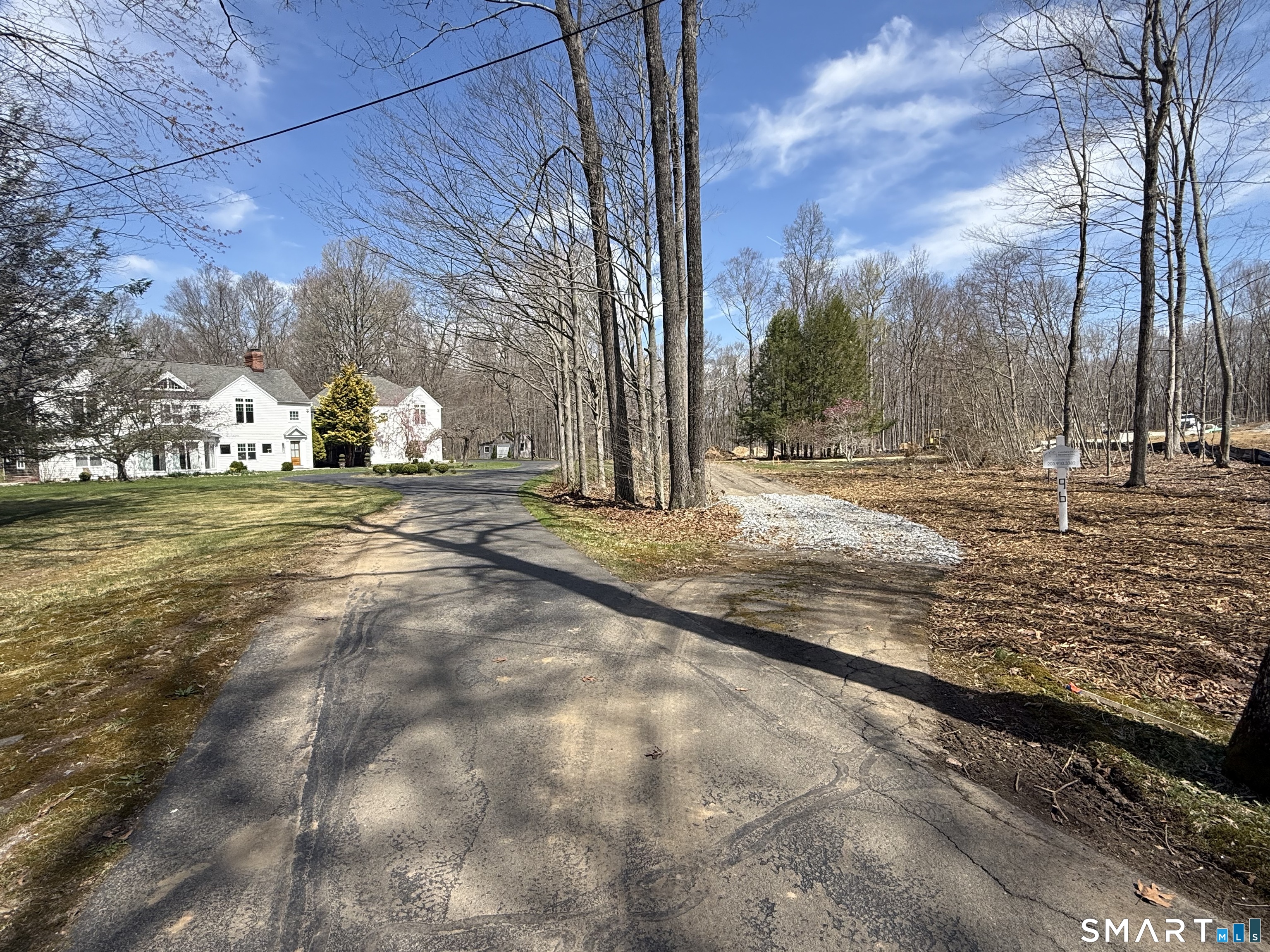96 Quail Run Road Woodbury, CT 06798 - Photo 8 of 11 Right onto your own driveway for #96